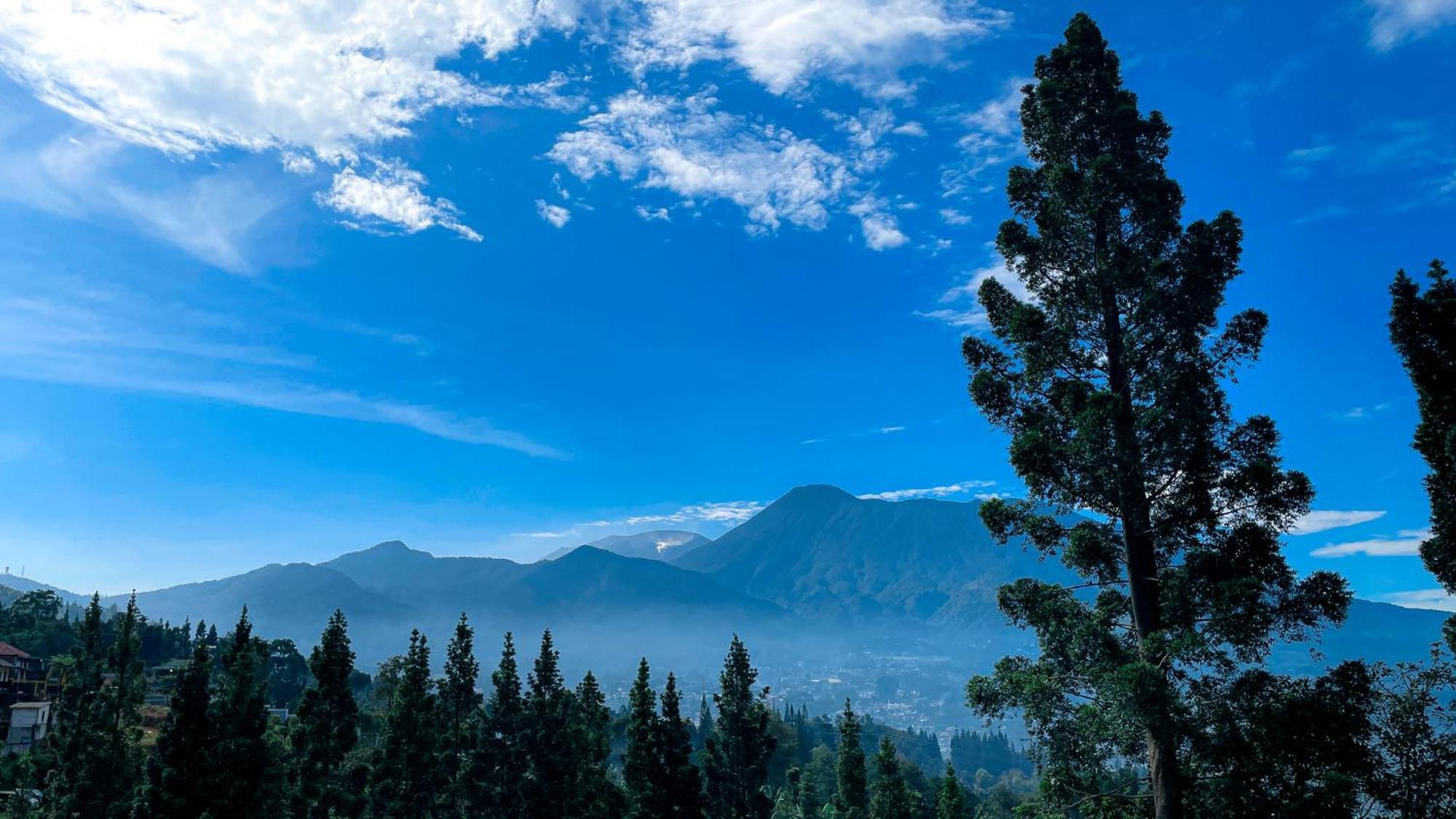 Damar Langit Resort Tjisarua Exterior foto