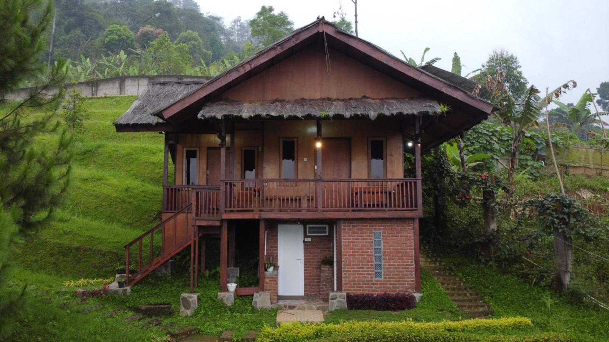 Damar Langit Resort Tjisarua Exterior foto