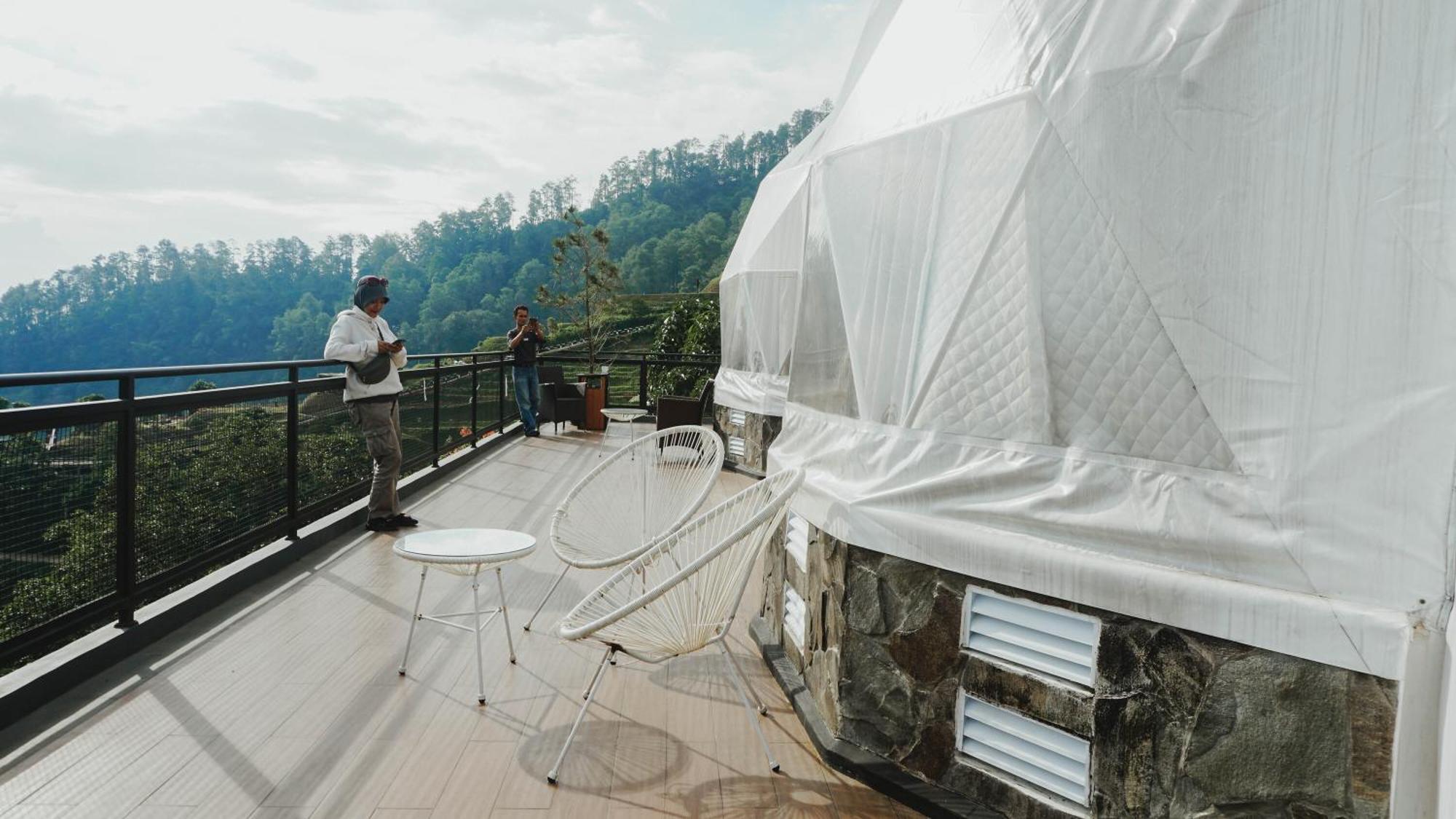 Damar Langit Resort Tjisarua Exterior foto