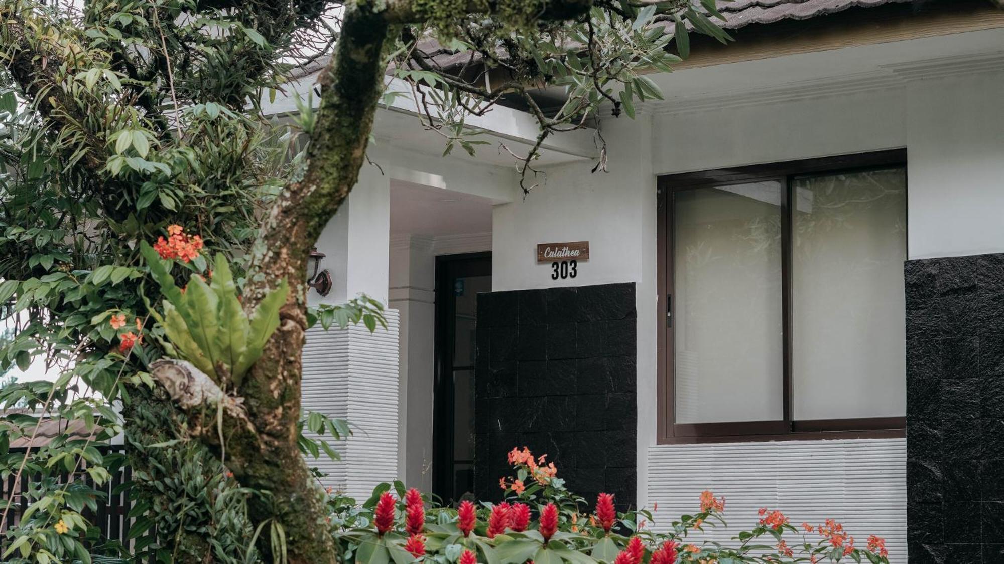 Damar Langit Resort Tjisarua Exterior foto