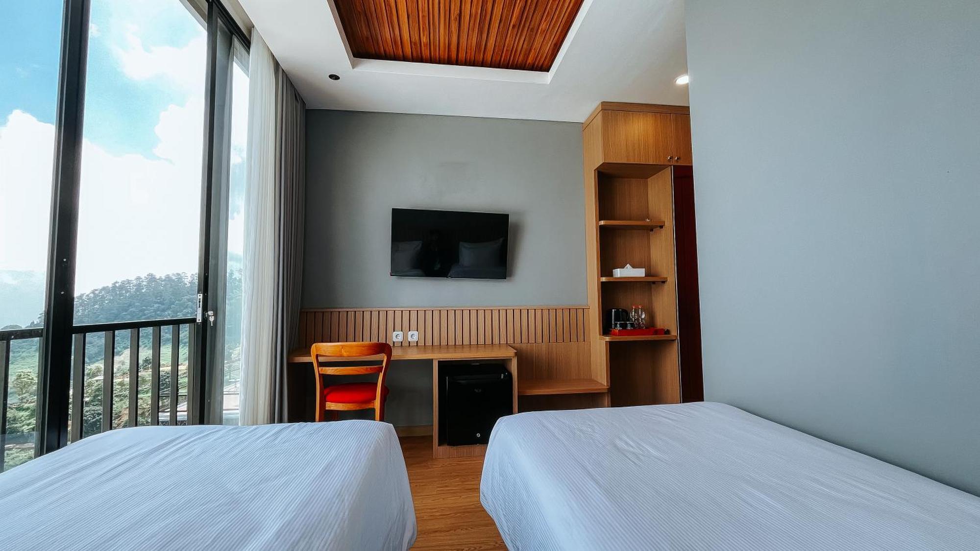 Damar Langit Resort Tjisarua Exterior foto
